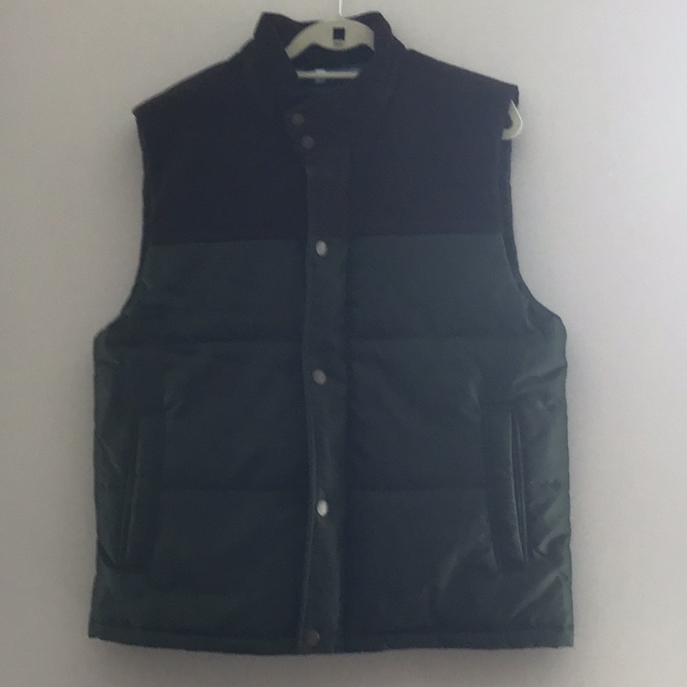Brooks Brothers quilted vest
